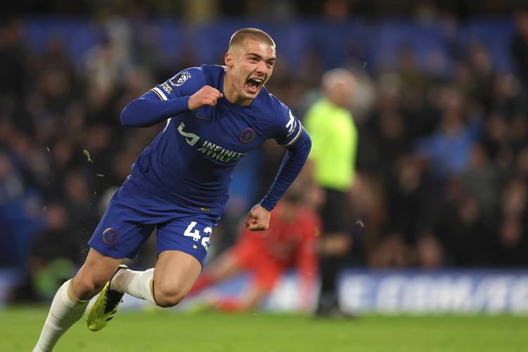 黎明杀机手游宣布停服 玩家可获得充值补偿以及端游奖励